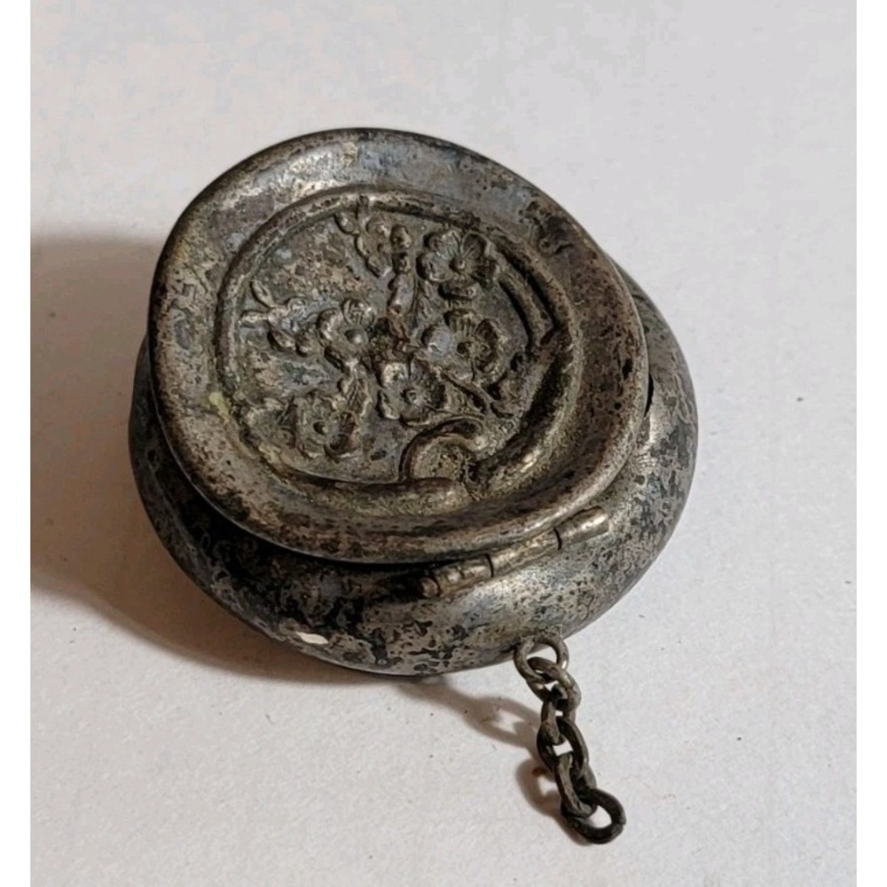 Antique 925 Sterling Silver Round Floral Pill / Snuff Trinket Box W/ Chain